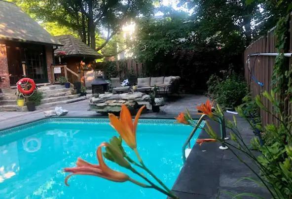 Anneken 1000 Islands B&B Luxury Suites & Spa Brockville Exteriér fotografie
