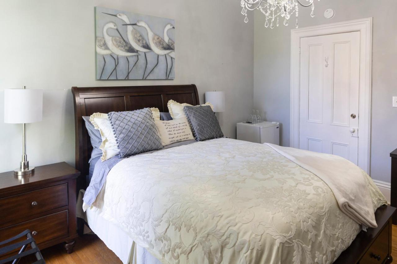 Anneken 1000 Islands B&B Luxury Suites & Spa Brockville Exteriér fotografie